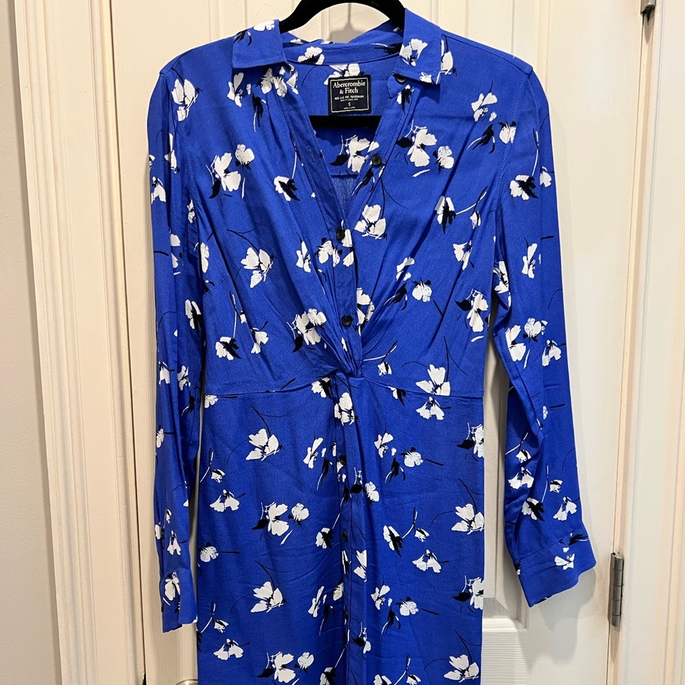 Women’s Abercrombie & Fitch Dress Size Small